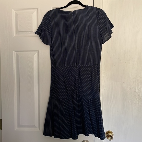 Gorgeous Banana Republic blue pint stripe dress. Size 4 worn one time - Picture 2 of 4